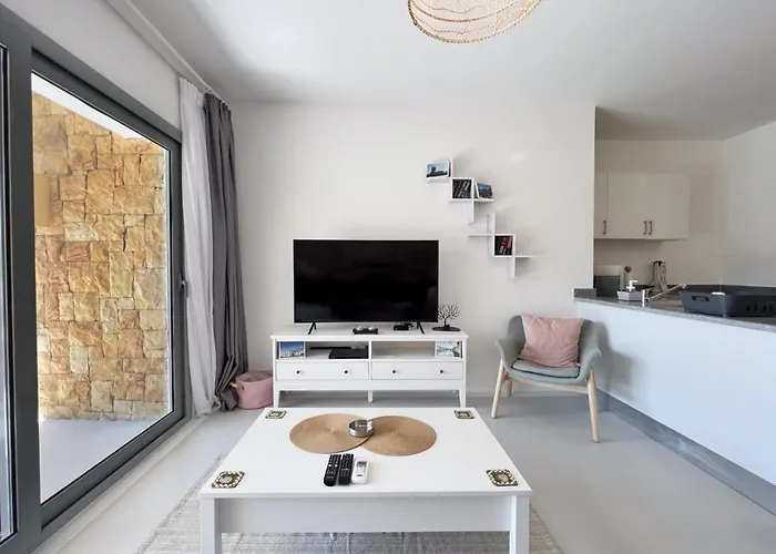 Lagoonfront Easy 1bdr Swan El Gouna Apartment *
